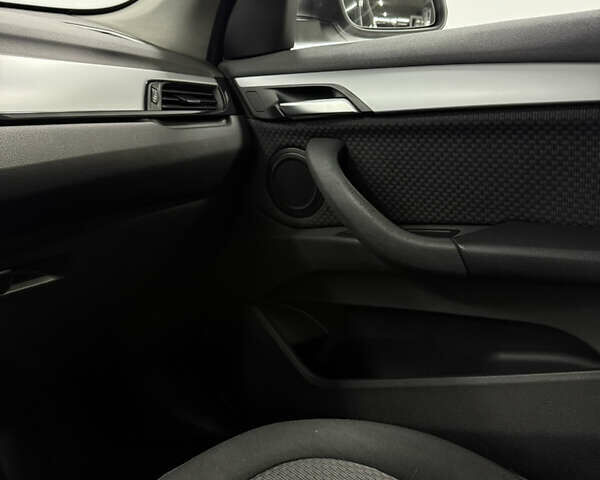 Білий БМВ Х1, об'ємом двигуна 1.5 л та пробігом 164 тис. км за 15900 $, фото 23 на Automoto.ua