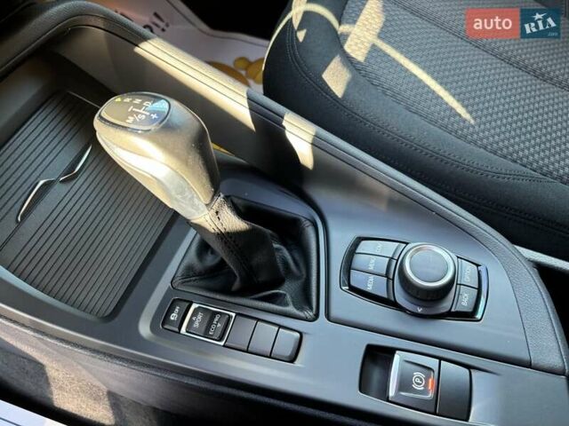 Білий БМВ Х1, об'ємом двигуна 2 л та пробігом 84 тис. км за 22900 $, фото 24 на Automoto.ua