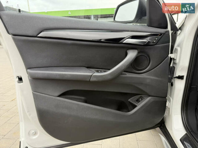 Белый БМВ Х1, объемом двигателя 2 л и пробегом 153 тыс. км за 16500 $, фото 24 на Automoto.ua