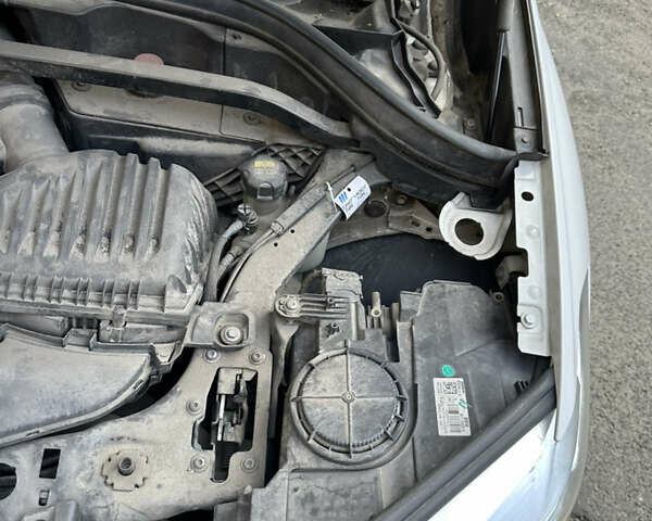 Белый БМВ Х1, объемом двигателя 1.5 л и пробегом 110 тыс. км за 21000 $, фото 65 на Automoto.ua