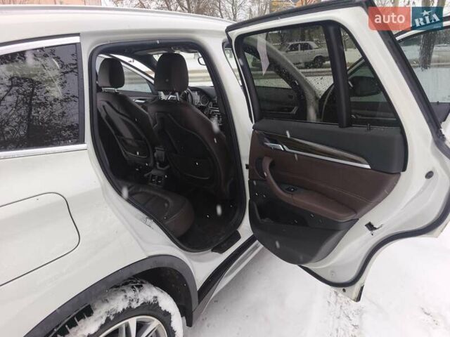 Белый БМВ Х1, объемом двигателя 2 л и пробегом 158 тыс. км за 20200 $, фото 12 на Automoto.ua
