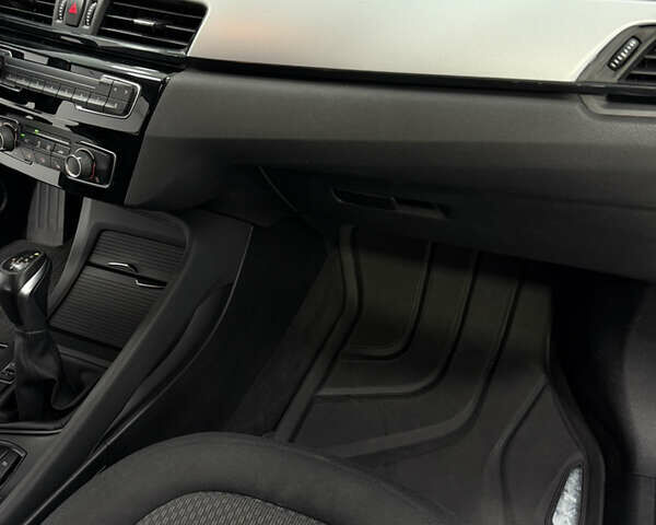 Білий БМВ Х1, об'ємом двигуна 1.5 л та пробігом 164 тис. км за 15900 $, фото 18 на Automoto.ua