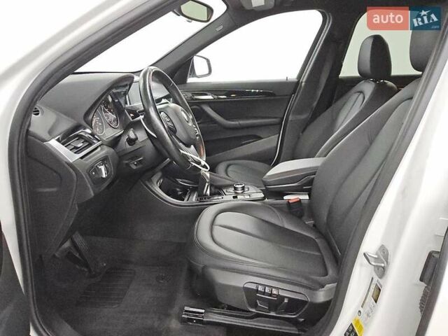 Белый БМВ Х1, объемом двигателя 2 л и пробегом 149 тыс. км за 3500 $, фото 6 на Automoto.ua