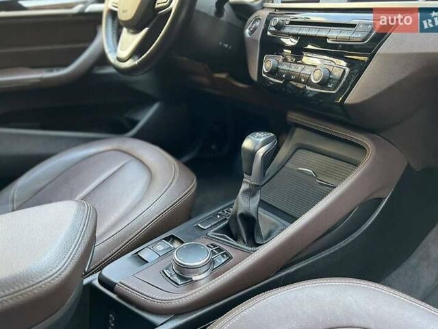 Белый БМВ Х1, объемом двигателя 2 л и пробегом 179 тыс. км за 16100 $, фото 6 на Automoto.ua