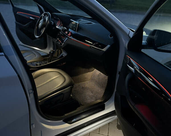 Белый БМВ Х1, объемом двигателя 2 л и пробегом 250 тыс. км за 18500 $, фото 16 на Automoto.ua