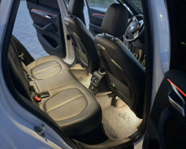 Белый БМВ Х1, объемом двигателя 2 л и пробегом 250 тыс. км за 18500 $, фото 17 на Automoto.ua