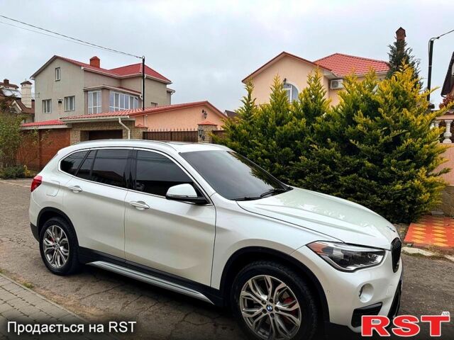 Белый БМВ Х1, объемом двигателя 2.8 л и пробегом 80 тыс. км за 23500 $, фото 2 на Automoto.ua