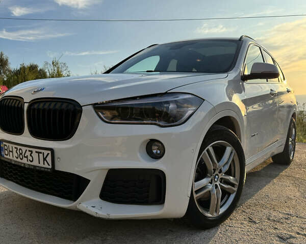 Білий БМВ Х1, об'ємом двигуна 2 л та пробігом 150 тис. км за 21000 $, фото 58 на Automoto.ua