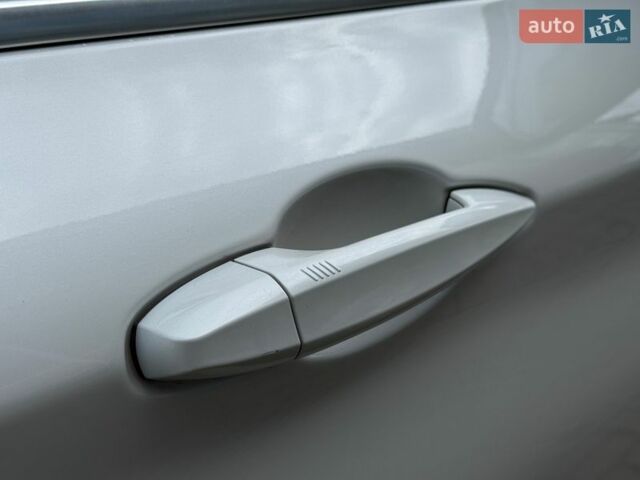 Білий БМВ Х1, об'ємом двигуна 2 л та пробігом 80 тис. км за 19500 $, фото 15 на Automoto.ua