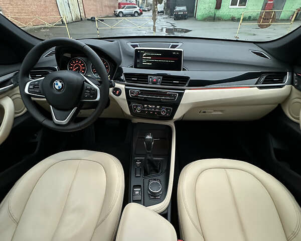 Білий БМВ Х1, об'ємом двигуна 2 л та пробігом 131 тис. км за 19500 $, фото 22 на Automoto.ua