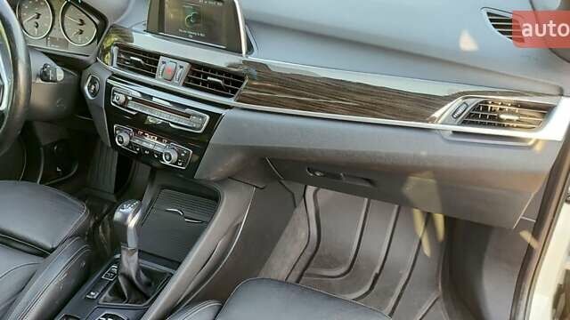 Белый БМВ Х1, объемом двигателя 2 л и пробегом 110 тыс. км за 17500 $, фото 17 на Automoto.ua