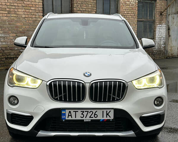 Білий БМВ Х1, об'ємом двигуна 2 л та пробігом 131 тис. км за 19500 $, фото 1 на Automoto.ua
