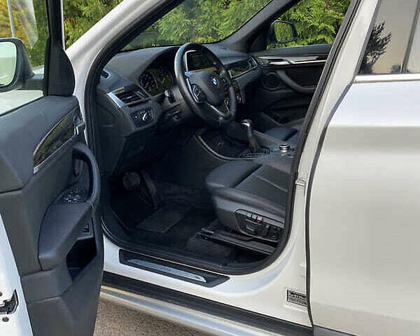 Белый БМВ Х1, объемом двигателя 2 л и пробегом 110 тыс. км за 16000 $, фото 25 на Automoto.ua