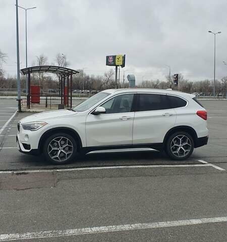 Белый БМВ Х1, объемом двигателя 2 л и пробегом 143 тыс. км за 17999 $, фото 3 на Automoto.ua