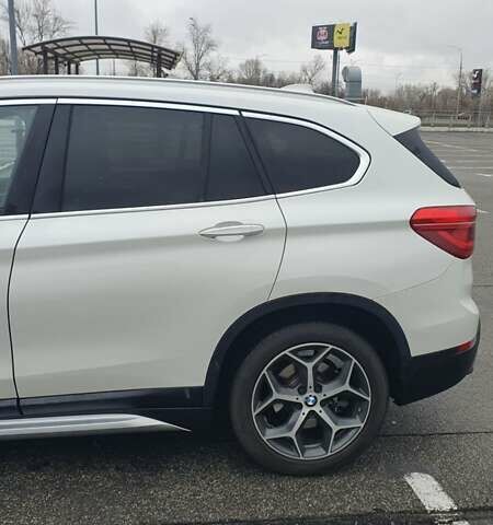 Белый БМВ Х1, объемом двигателя 2 л и пробегом 143 тыс. км за 17999 $, фото 5 на Automoto.ua