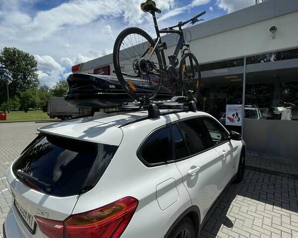 Белый БМВ Х1, объемом двигателя 2 л и пробегом 180 тыс. км за 20500 $, фото 4 на Automoto.ua