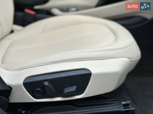 Білий БМВ Х1, об'ємом двигуна 2 л та пробігом 131 тис. км за 19500 $, фото 25 на Automoto.ua