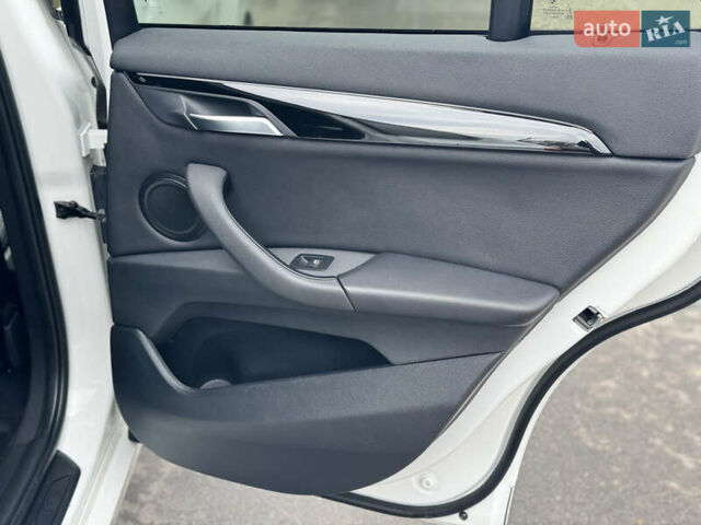 Белый БМВ Х1, объемом двигателя 2 л и пробегом 135 тыс. км за 19999 $, фото 53 на Automoto.ua