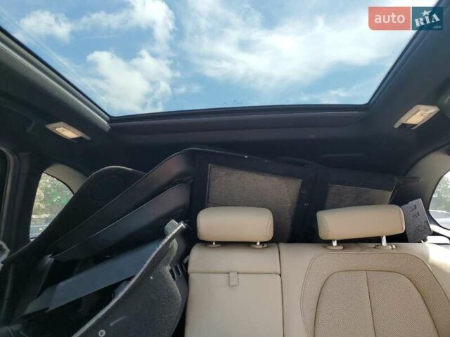 Белый БМВ Х1, объемом двигателя 2 л и пробегом 118 тыс. км за 4600 $, фото 8 на Automoto.ua