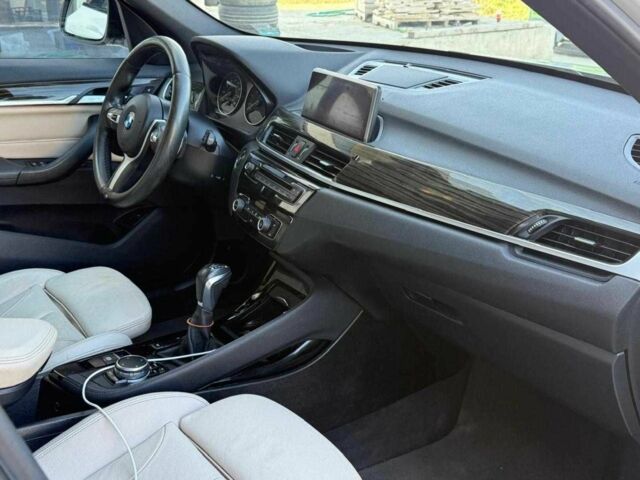 Белый БМВ Х1, объемом двигателя 2 л и пробегом 66 тыс. км за 11200 $, фото 9 на Automoto.ua