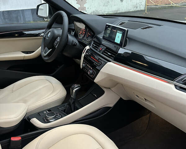 Білий БМВ Х1, об'ємом двигуна 2 л та пробігом 131 тис. км за 19500 $, фото 27 на Automoto.ua