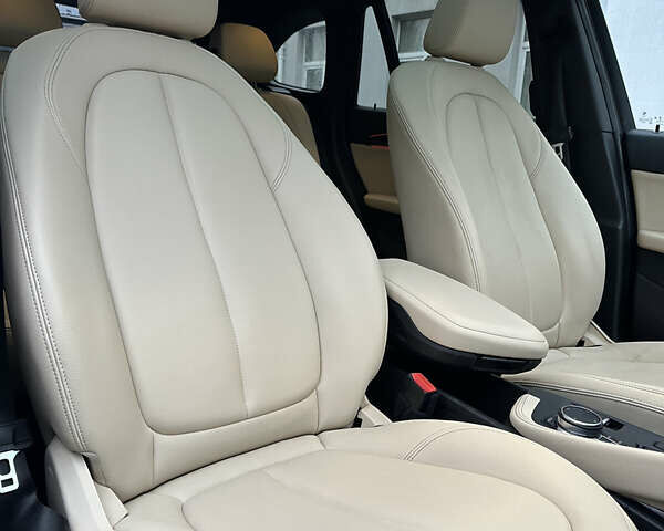 Білий БМВ Х1, об'ємом двигуна 2 л та пробігом 131 тис. км за 19500 $, фото 28 на Automoto.ua