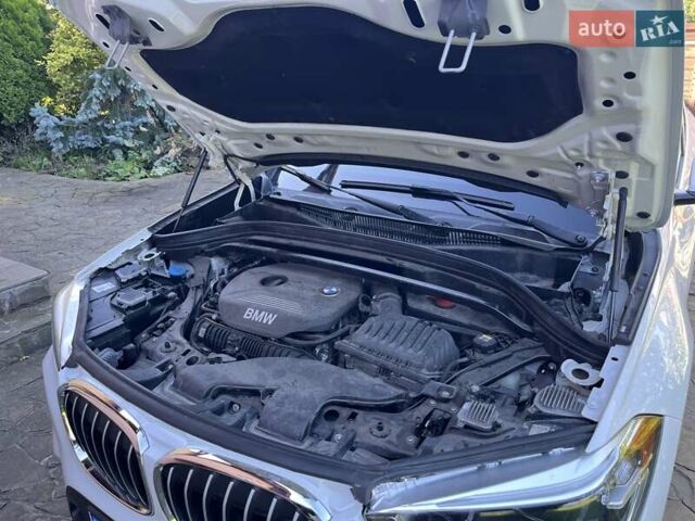 Белый БМВ Х1, объемом двигателя 2 л и пробегом 140 тыс. км за 17500 $, фото 38 на Automoto.ua
