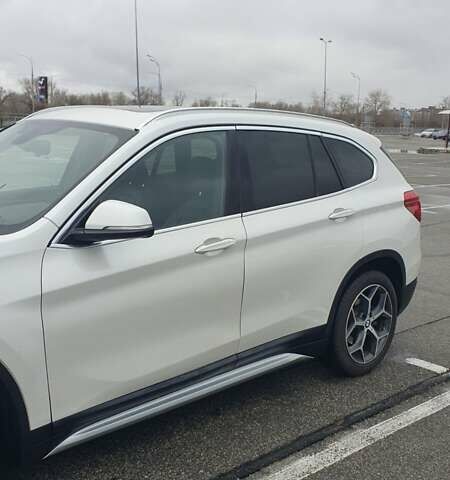 Белый БМВ Х1, объемом двигателя 2 л и пробегом 143 тыс. км за 17999 $, фото 4 на Automoto.ua