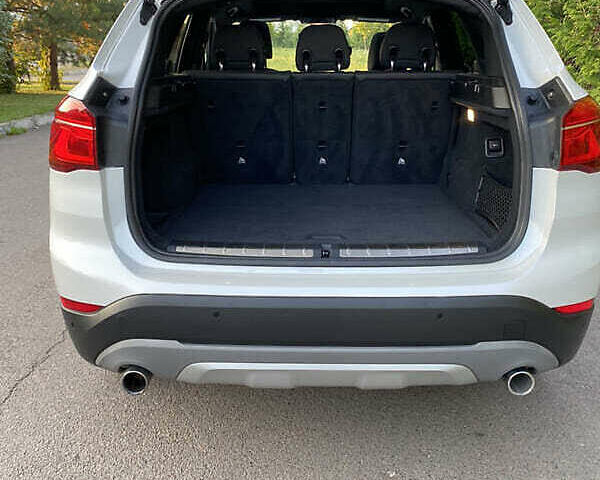 Белый БМВ Х1, объемом двигателя 2 л и пробегом 110 тыс. км за 16000 $, фото 10 на Automoto.ua