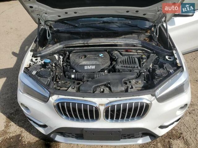 Белый БМВ Х1, объемом двигателя 2 л и пробегом 123 тыс. км за 4515 $, фото 10 на Automoto.ua