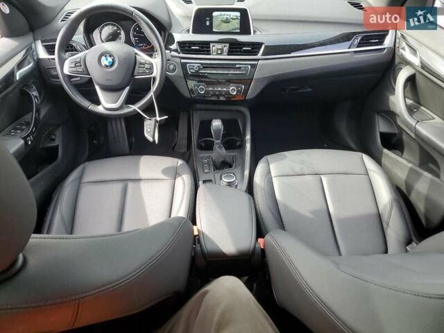 Белый БМВ Х1, объемом двигателя 2 л и пробегом 70 тыс. км за 3000 $, фото 6 на Automoto.ua