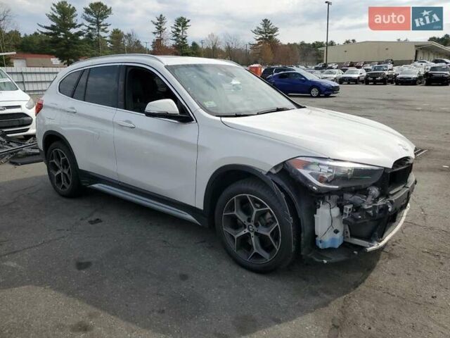 Белый БМВ Х1, объемом двигателя 2 л и пробегом 70 тыс. км за 3000 $, фото 3 на Automoto.ua