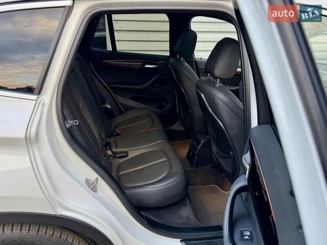 Белый БМВ Х1, объемом двигателя 2 л и пробегом 63 тыс. км за 25800 $, фото 52 на Automoto.ua