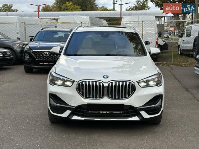 Белый БМВ Х1, объемом двигателя 2 л и пробегом 104 тыс. км за 22900 $, фото 4 на Automoto.ua