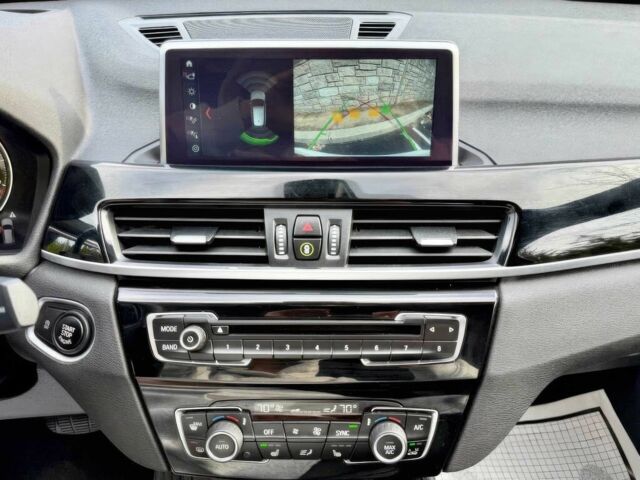 Белый БМВ Х1, объемом двигателя 2 л и пробегом 49 тыс. км за 10000 $, фото 12 на Automoto.ua