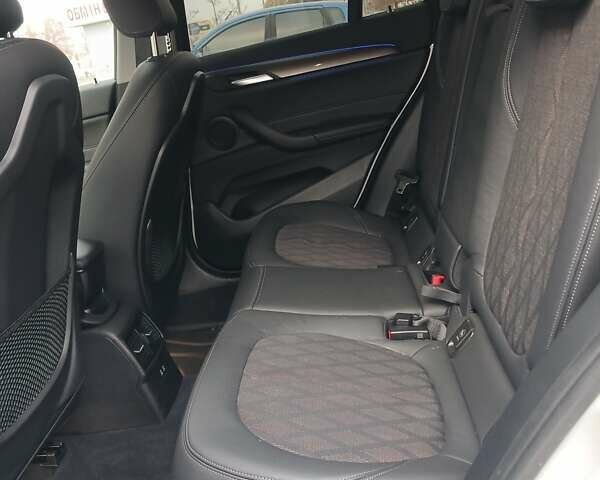 Белый БМВ Х1, объемом двигателя 2 л и пробегом 6 тыс. км за 32000 $, фото 8 на Automoto.ua