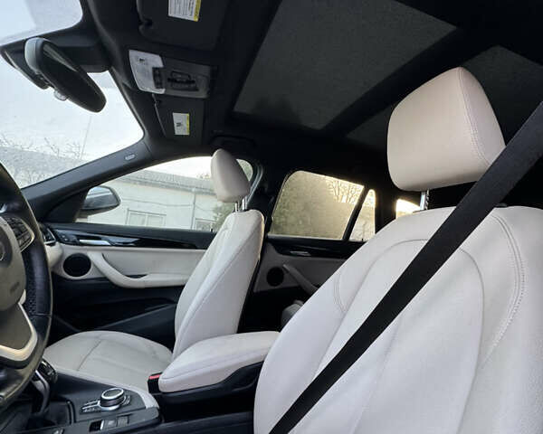 Белый БМВ Х1, объемом двигателя 2 л и пробегом 212 тыс. км за 17800 $, фото 136 на Automoto.ua