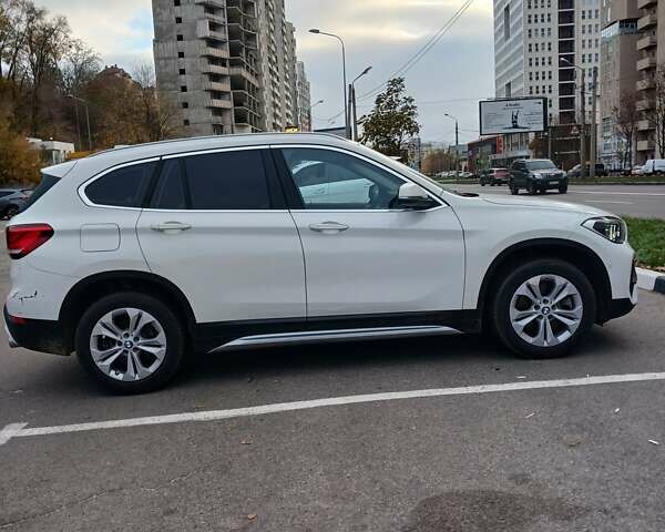 Белый БМВ Х1, объемом двигателя 2 л и пробегом 6 тыс. км за 32000 $, фото 6 на Automoto.ua