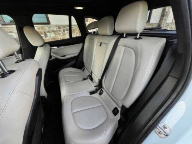 Белый БМВ Х1, объемом двигателя 2 л и пробегом 34 тыс. км за 11200 $, фото 10 на Automoto.ua