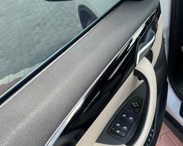 Белый БМВ Х1, объемом двигателя 2 л и пробегом 62 тыс. км за 26500 $, фото 7 на Automoto.ua