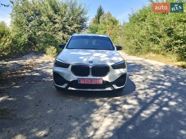 Белый БМВ Х1, объемом двигателя 0 л и пробегом 107 тыс. км за 20700 $, фото 7 на Automoto.ua