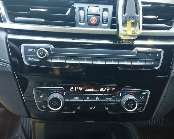 Белый БМВ Х1, объемом двигателя 0 л и пробегом 107 тыс. км за 20700 $, фото 3 на Automoto.ua
