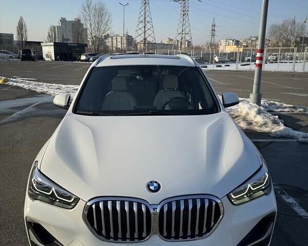 Білий БМВ Х1, об'ємом двигуна 2 л та пробігом 79 тис. км за 26500 $, фото 2 на Automoto.ua
