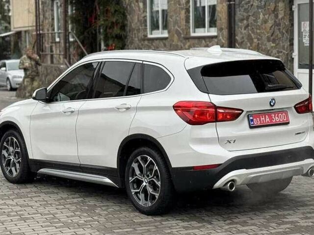 Білий БМВ Х1, об'ємом двигуна 2 л та пробігом 111 тис. км за 15700 $, фото 2 на Automoto.ua
