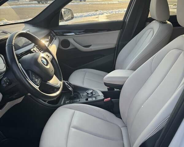 Білий БМВ Х1, об'ємом двигуна 2 л та пробігом 79 тис. км за 26500 $, фото 15 на Automoto.ua
