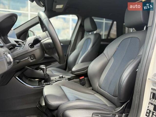 Белый БМВ Х1, объемом двигателя 2 л и пробегом 35 тыс. км за 38500 $, фото 12 на Automoto.ua