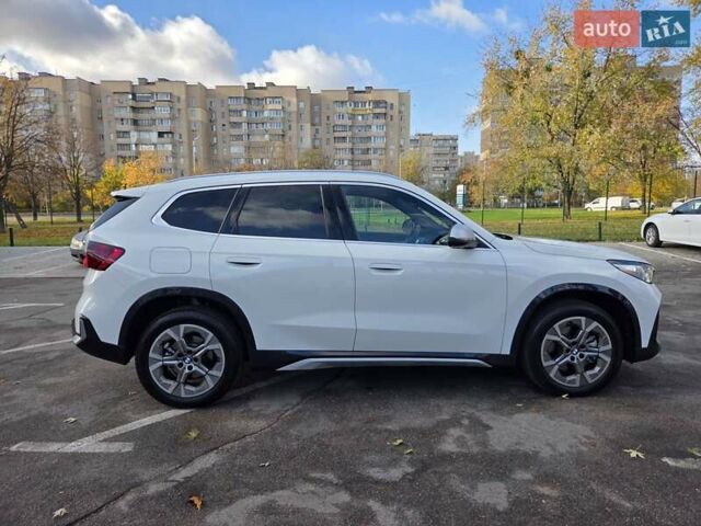 Білий БМВ Х1, об'ємом двигуна 2 л та пробігом 17 тис. км за 38500 $, фото 4 на Automoto.ua