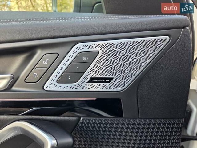 Білий БМВ Х1, об'ємом двигуна 2 л та пробігом 17 тис. км за 38500 $, фото 42 на Automoto.ua