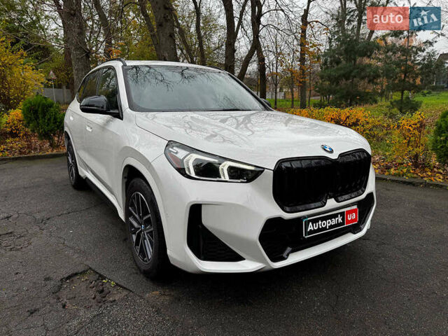Белый БМВ Х1, объемом двигателя 2 л и пробегом 21 тыс. км за 41940 $, фото 3 на Automoto.ua