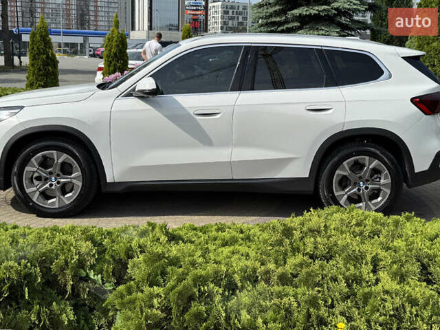 Белый БМВ Х1, объемом двигателя 2 л и пробегом 1 тыс. км за 41499 $, фото 3 на Automoto.ua